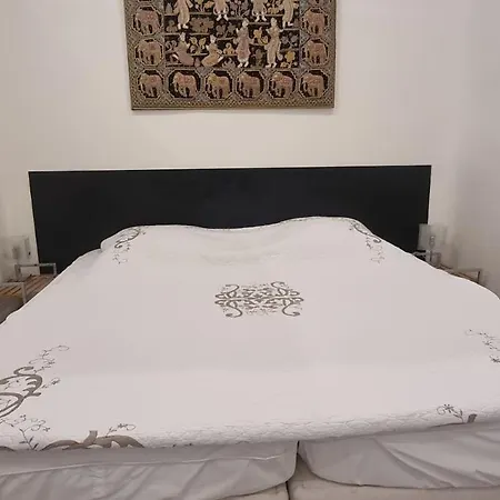 One Bedroom Andre